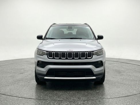 Used 2025 Jeep Compass Limited image 2