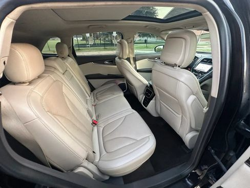 Used 2020 Lincoln Nautilus Reserve w/ Equipment Group 201A FWD image 25