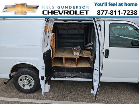 Used 2015 Chevrolet Express 3500 image 8
