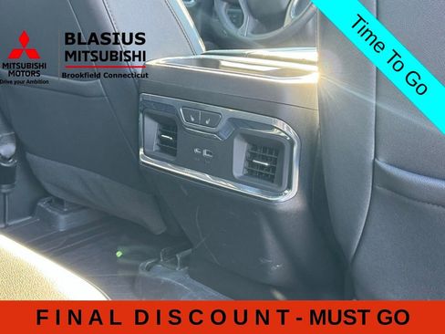 Used 2023 Chevrolet Silverado 1500 High Country w/ High Country Premium Package AWD/4WD image 42