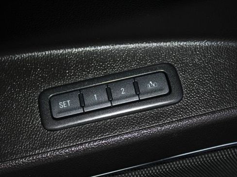 Used 2017 Chevrolet Suburban LT image 26