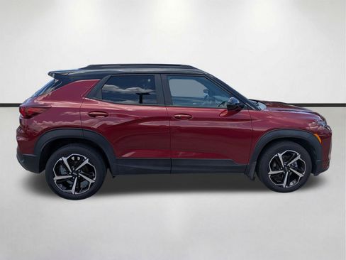 Used 2022 Chevrolet TrailBlazer RS FWD image 3