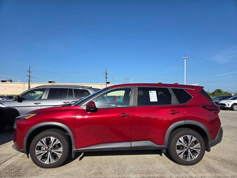 Used 2023 Nissan Rogue SV FWD image 2