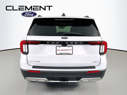 New 2026 Ford Explorer Active w/ Active Comfort Package AWD/4WD image 7