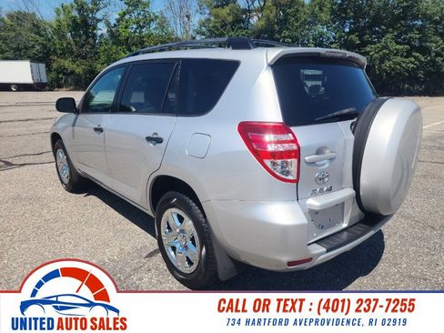 Used 2012 Toyota RAV4 4WD w/ Value Pkg image 3