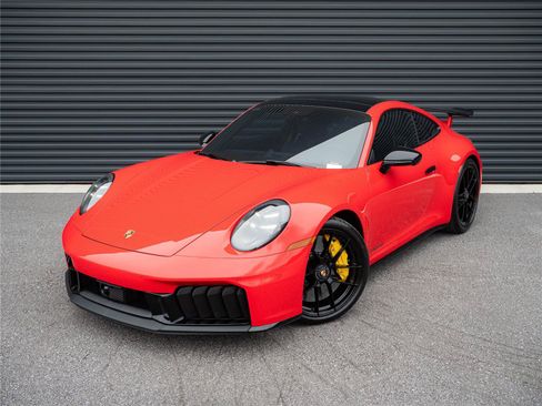 Certified 2025 Porsche 911 Carrera 4 GTS AWD/4WD image 1