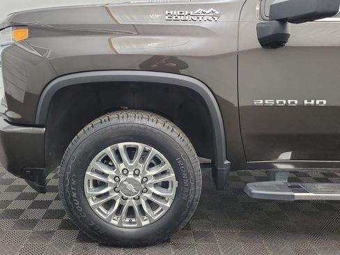 Used 2020 Chevrolet Silverado 2500 High Country w/ Z71 Off-Road Package image 19