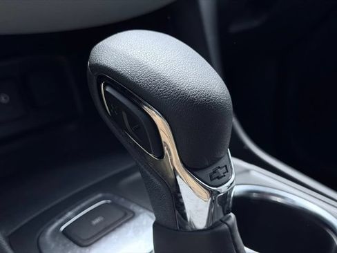 Used 2023 Chevrolet Equinox LT AWD/4WD image 35