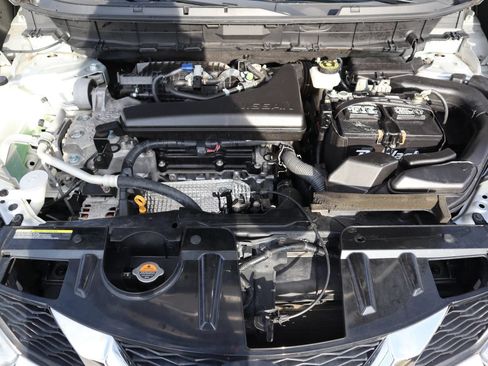 Used 2016 Nissan Rogue S FWD image 33