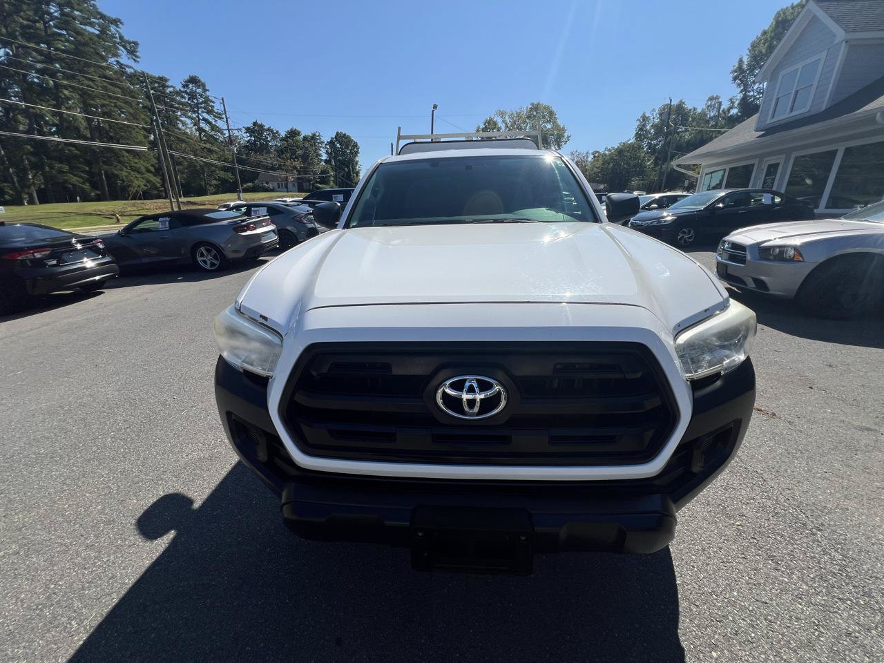Used 2016 Toyota Tacoma SR RWD image 8