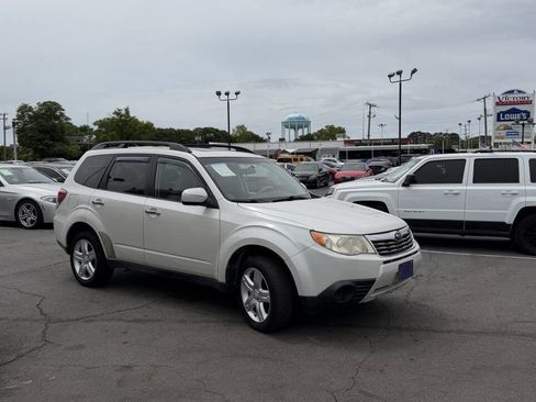 Used 2010 Subaru Forester 2.5X Premium AWD/4WD image 10