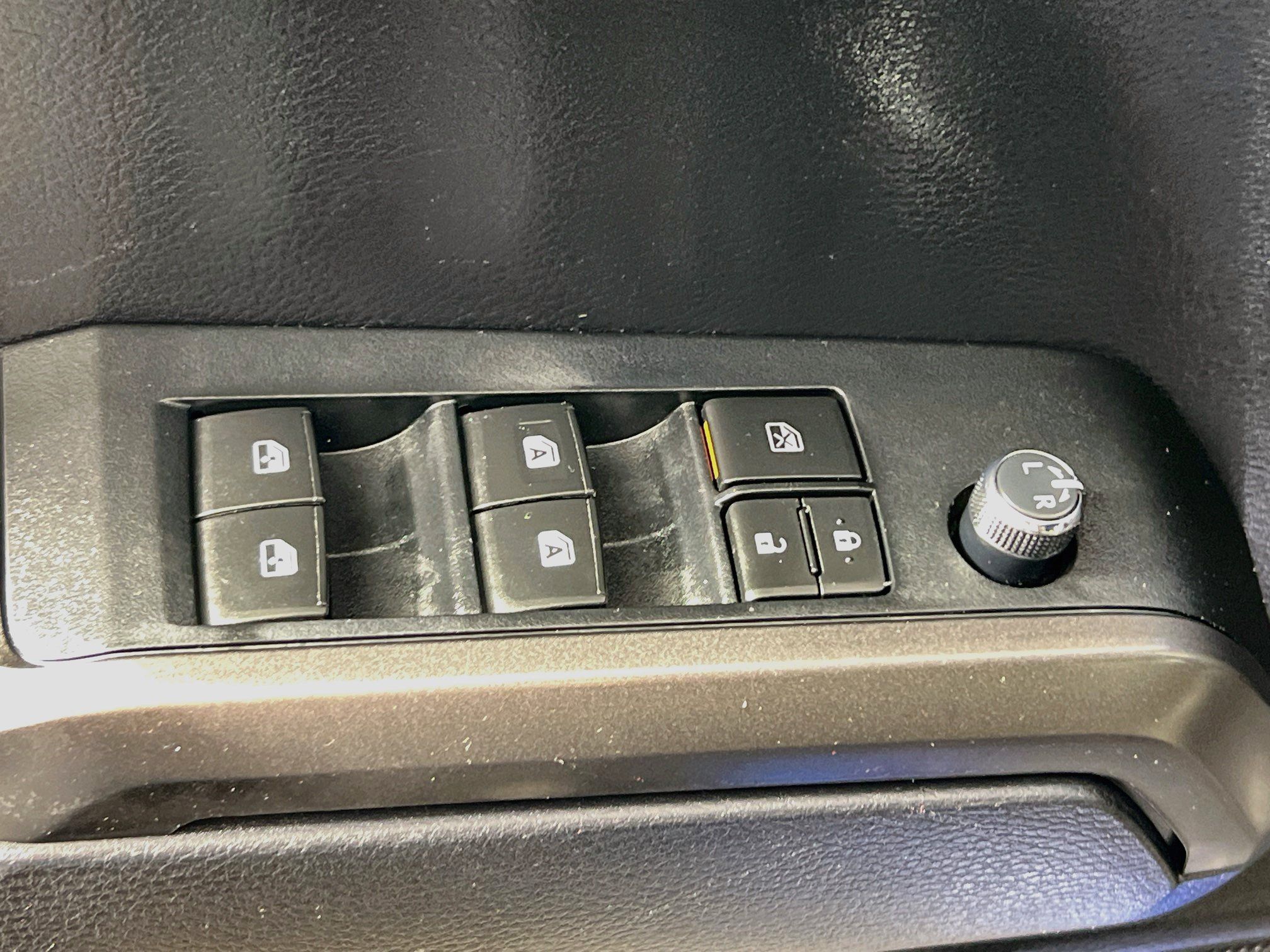 Used 2018 Toyota Tacoma TRD Sport RWD image 15