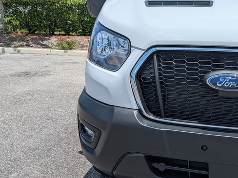 Used 2025 Ford Transit 250 Low Roof w/ Exterior Upgrade Package RWD image 9