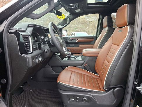 Used 2025 GMC Sierra 1500 Denali Ultimate image 13