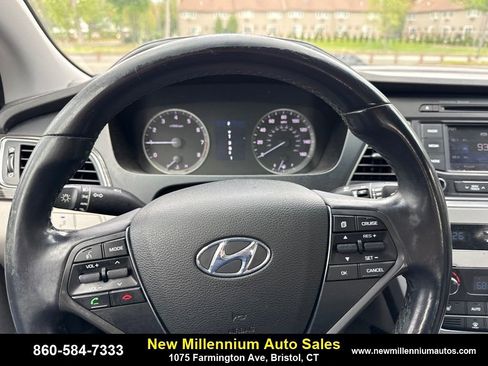 Used 2015 Hyundai Sonata Limited FWD image 10