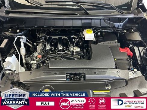 Used 2025 Nissan Pathfinder SL image 12