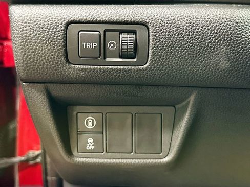 Used 2018 Honda Accord Sport image 12