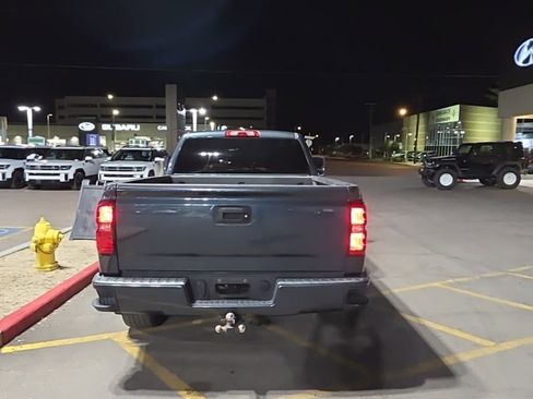 Used 2018 Chevrolet Silverado 1500 LT w/ All Star Edition image 10