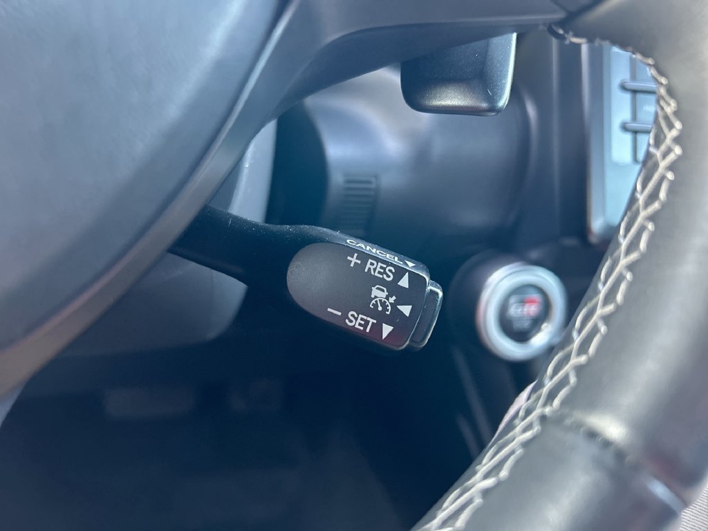 Used 2025 Toyota GR86 RWD image 17