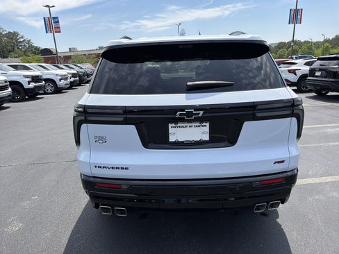 New 2026 Chevrolet Traverse RS w/ LPO, Floor Liner Package FWD image 6