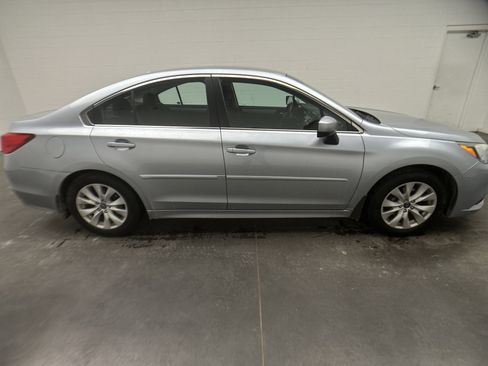 Used 2015 Subaru Legacy 2.5i Premium image 9