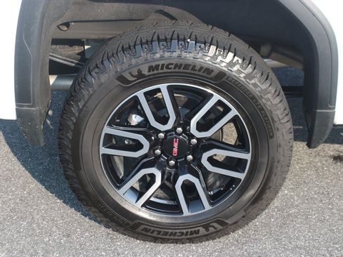 Used 2026 GMC Sierra 1500 AT4 w/ AT4 Premium Package AWD/4WD image 41