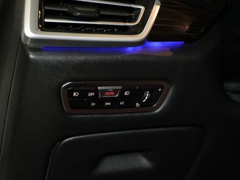 Used 2020 BMW X5 xDrive40i w/ M Sport Package image 26