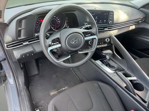 Used 2023 Hyundai Elantra SEL FWD image 21