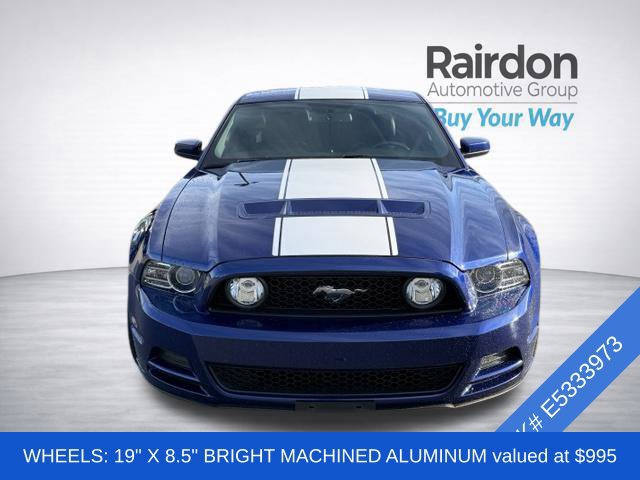 Used 2014 Ford Mustang GT Premium w/ Comfort Package RWD image 2