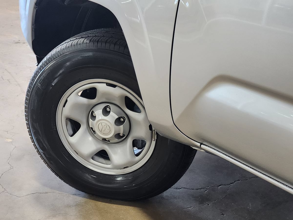 Used 2022 Toyota Tacoma SR w/ SR Convenience Package RWD image 23