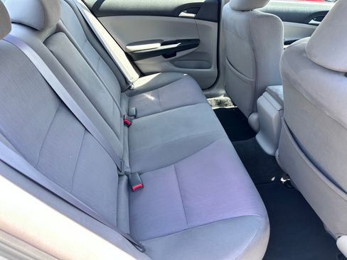 Used 2011 Honda Accord LX image 8