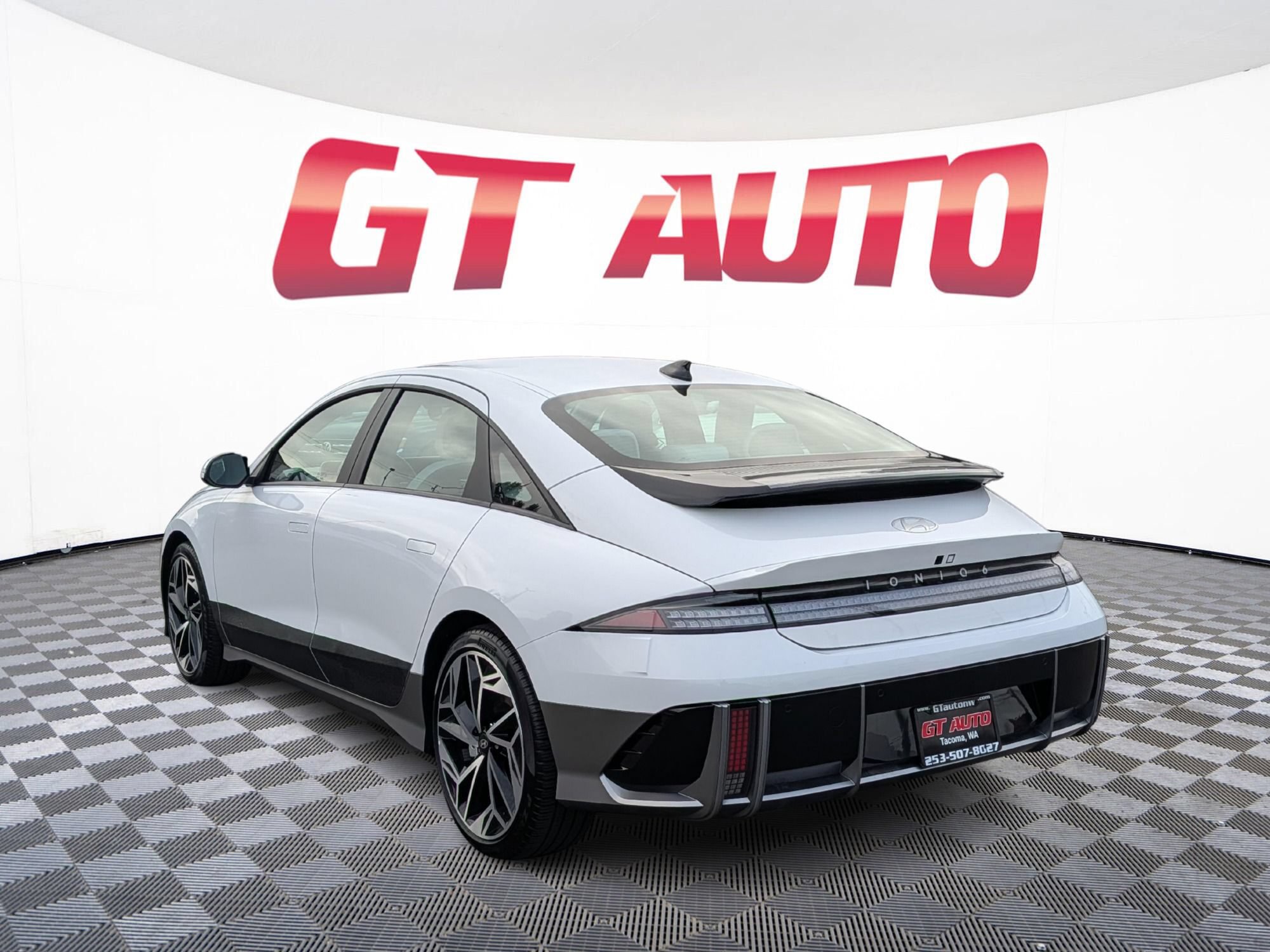 Used 2023 Hyundai Ioniq 6 SEL w/ Cargo Package RWD image 3