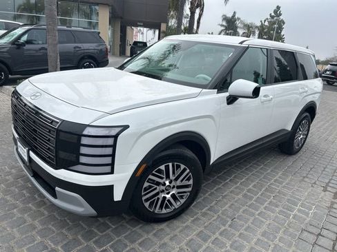 New 2026 Hyundai Palisade SE image 2