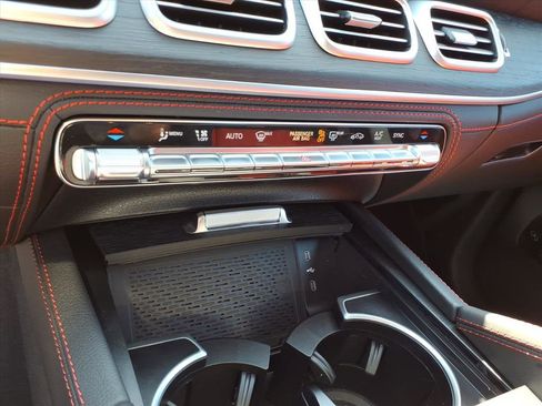 Used 2025 Mercedes-Benz GLE 53 AMG 4MATIC image 18