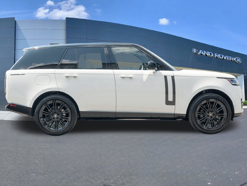 Certified 2024 Land Rover Range Rover SE AWD/4WD image 8
