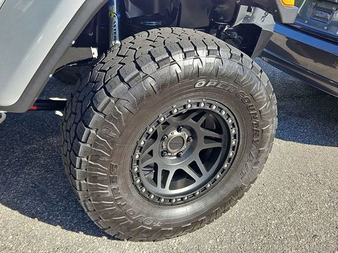 Used 2022 Jeep Wrangler Unlimited Sahara w/ Cold Weather Group image 6