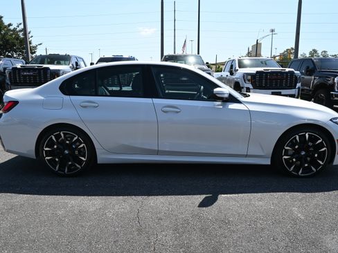 Used 2026 BMW 330i xDrive Sedan w/ M Sport Package AWD/4WD image 11