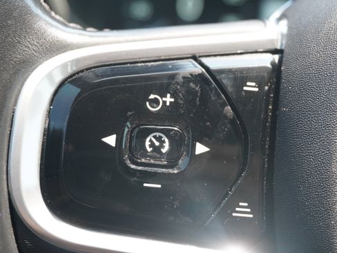 Used 2018 Volvo S90 T6 Momentum w/ Convenience Package image 30