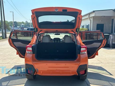 Used 2019 Subaru Crosstrek 2.0i Limited w/ Moonroof Package AWD/4WD image 16