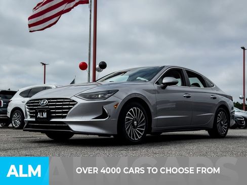 Used 2023 Hyundai Sonata SEL FWD image 2