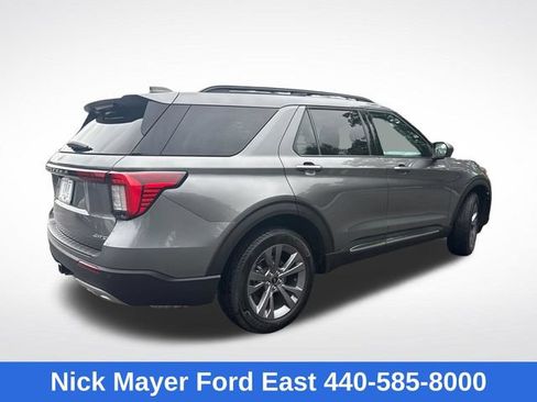 Used 2025 Ford Explorer Active w/ Active Comfort Package AWD/4WD image 8