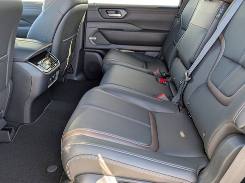New 2026 Nissan Armada SL AWD/4WD image 22