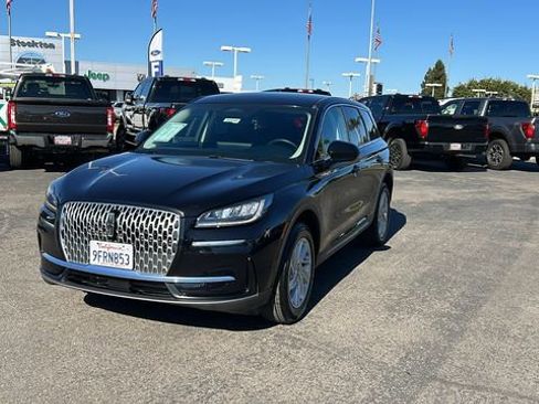 Used 2023 Lincoln Corsair FWD image 8