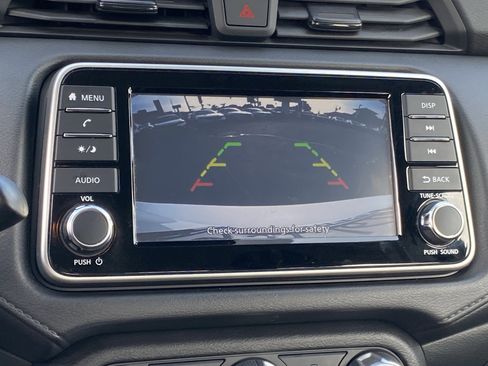 Used 2023 Nissan Versa S w/ Trunk Package image 18