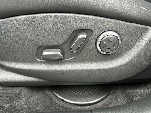 Certified 2026 Genesis GV80 2.5T Select AWD/4WD image 12