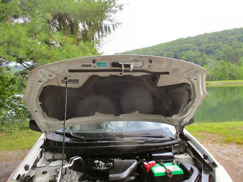 Used 2011 Nissan Rogue S AWD/4WD image 6