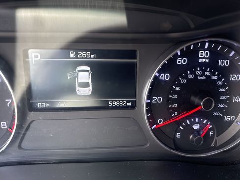 Used 2024 Kia Forte LXS image 7