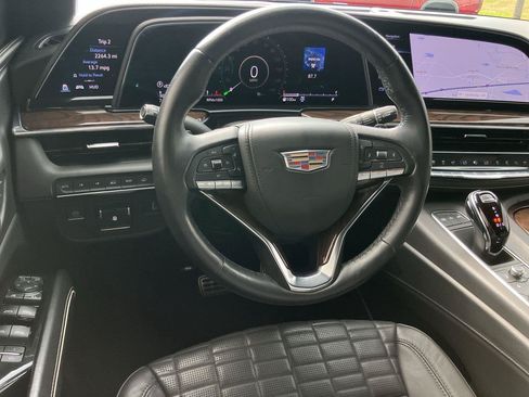 Used 2022 Cadillac Escalade Sport Platinum w/ LPO, ONYX Package AWD/4WD image 18