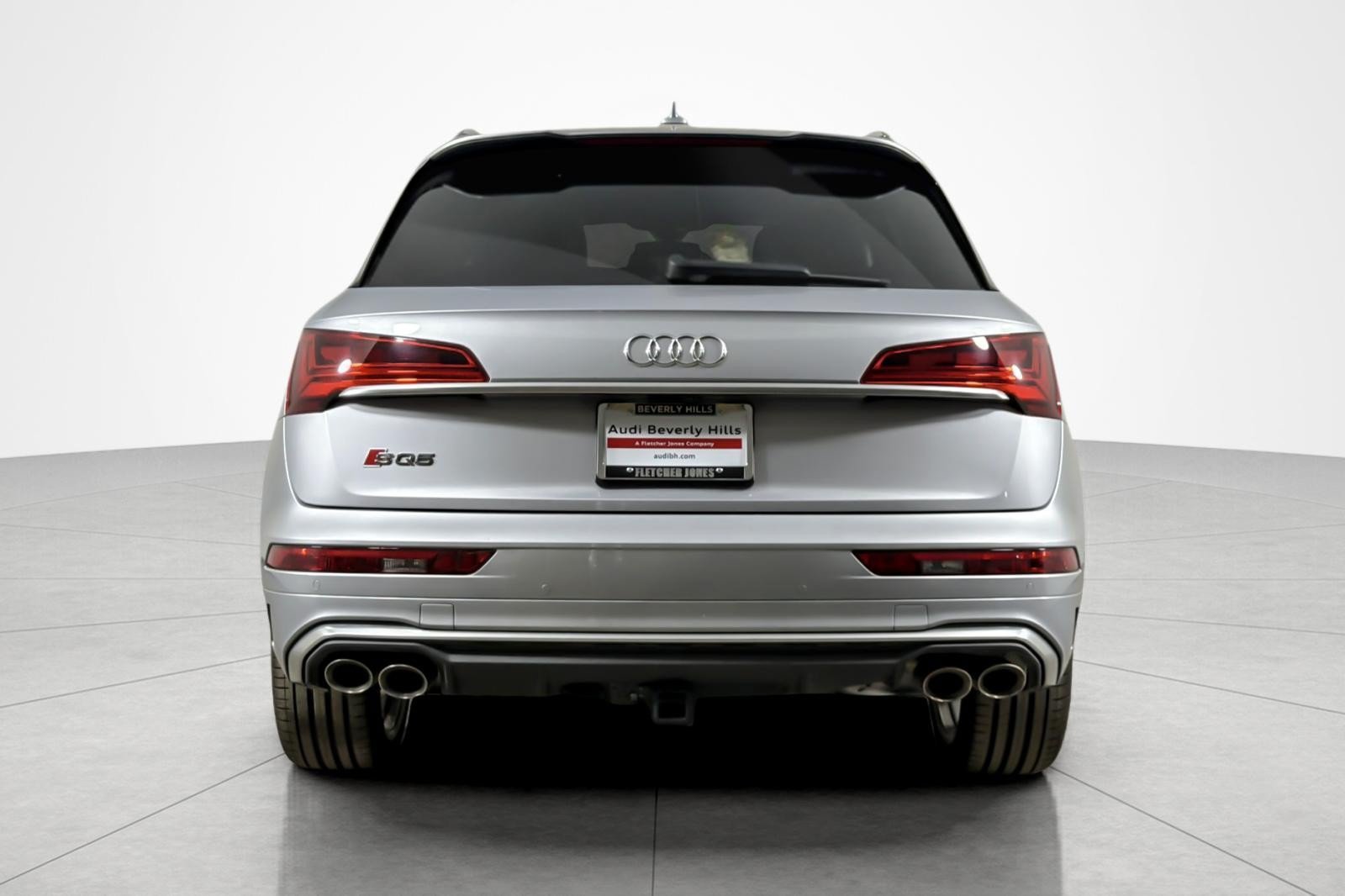 Used 2023 Audi SQ5 Prestige w/ Prestige Package AWD/4WD image 4