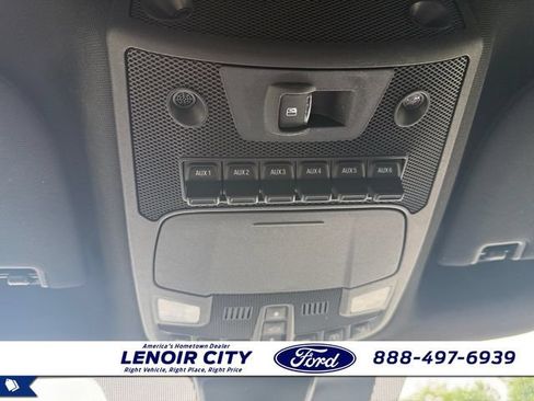 Used 2022 Ford F450 Platinum w/ FX4 Off-Road Package AWD/4WD image 17
